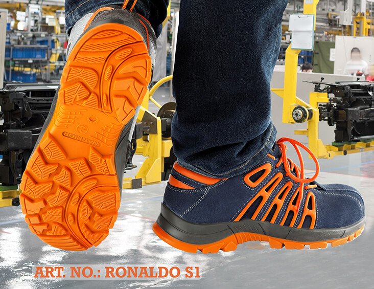 safety boots for construction sites